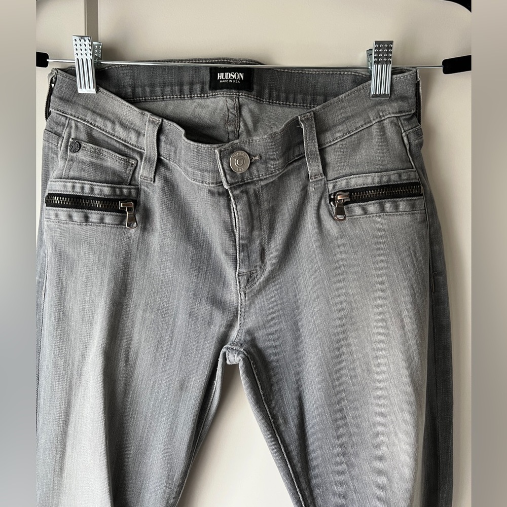 Hudson mid-rise skinny jeans, grey with zipper pockets size 26